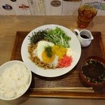 酒嚢飯袋 - 焼きそば定食750円