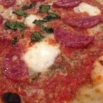 Trattoria&Pizzeria Legio13 - マルゲリータ サラミのせ