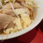 ラーメン二郎 - ニンニク少し