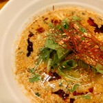 金蠍 - 汁あり金胡麻担担麺