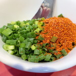 ラーメン二郎 - 待ってる間にカスタマイズ♪