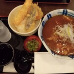 そじ坊 - カレー南蛮そばと大海老天丼定食配膳時