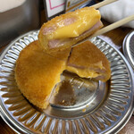 堂島精肉店 - チーズハムカツ。