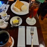 銀座七丁目花椿通り 椿屋珈琲 - 紅茶のシフォンケーキ、久しぶりにいただきましたがとっても美味しかったです♪