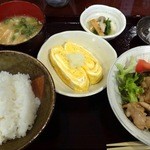 旬菜織部 - 2013.2豚生姜焼き定食出し巻付き