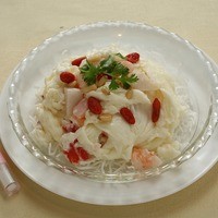 真珠粉入り海鮮と卵白の炒め