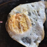 コーヒーハウス 三番館 - 目玉焼きはターンオーバーに