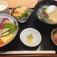 くし路 KITTE丸の内店 -  くし路 KITTE丸の内店 -