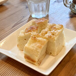 スガッチィー - 試食サービスの塩フォカッチャ