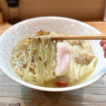 小麦そば 池 - 雲呑塩そば 手揉み麺