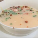 グラスコート - 豚骨ラーメン