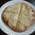 インド&ネパール料理 ナンハウスシリス - ハーフチーズナン