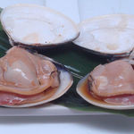 Grilled clams (2 pieces)