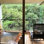 妙見石原荘 食菜石蔵 - 部屋の半露天風呂