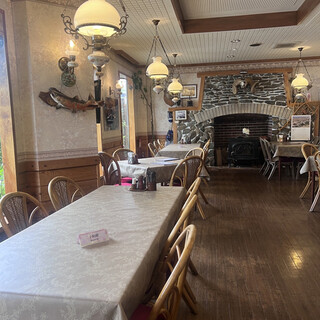 レストラン メープル_2