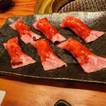 焼肉陽山道 - 肉寿司