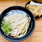 209488603 - 「かけうどん(冷)(470円)+とり天(230円)」です