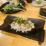 Jidori Ryouri To Motsunabe Izakaya Ippachi - ネギと茹で鶏の胡麻ポン