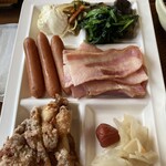 リッチモンドホテル  - ホテルの朝食ブッフェで必ず食べるソーセージはハズレだけど、同じく必ず食べるベーコンは旨かったです