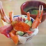 寺泊中央水産 まるなか - 特上ちらし