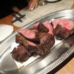 グルマンディーズ - 三田牛のステーキ