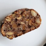 ラトリエ ドゥ プレジール - ゴロゴロナッツのパン(仮)