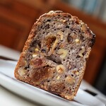 ラトリエ ドゥ プレジール - スペルト小麦のおすすめパン