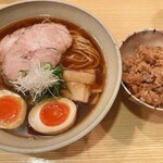 山崎麺二郎 - 