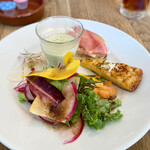 リトルネスト - サラダ仕立ての前菜