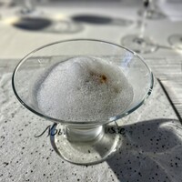 ヌーベルプース大倉山 - 新玉葱のムース 雲丹 毛蟹