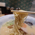 屋台ラーメン 玉龍 - 麺リフト