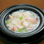 Boiled tofu with crab meat