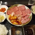 Yakiniku Fuku Chan Ando Kare Shoppu - 