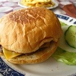 シーサイドドライブイン - まぎーチーズバーガー