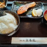 酒と肴 まる蔵 - 銀鮭塩焼き定食 900円 ♪