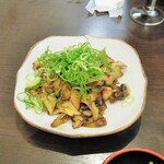 奥出雲 そば処 一福 - 舞茸バター炒め