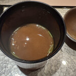 博多 鮨 貴山 - 赤出汁。