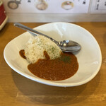 中華蕎麦 くり八 - ・ミニバターチキンカレー 350円/税込