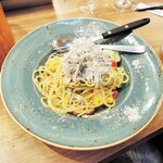 ミアスタンド - シラス夏野菜ペペロンチーノ