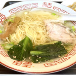 味坊 - セットの半ラーメン（塩）
                                パンチを主張しすぎない。フワッと軽い塩ラーメン。