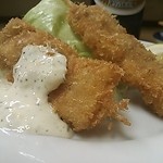 自由軒 - 自由軒カツ　えびやいかが刺さった串カツです。