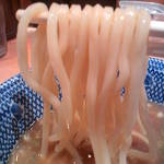 六厘舎 東京駅東京ラーメンストリート - 浅草開化楼製の麺の表情