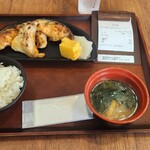 たまや食堂 - 鮭カマ定食