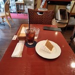 Kafe Ru Van - アイスティーとシフォンケーキ