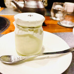 焼肉牛印 - 白いコーヒー牛乳プリン