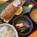 やわらかとんかつ かつ玄 - やまと豚棒ヒレ定食　¥2,178-  漬物も美味