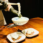 焼肉牛印 - 甘酢漬けタマネギと