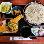 利伸 - 穴子天重定食(冷たい蕎麦) ¥950