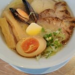 麺や 真玄 - 2023の６月限定　貝だし香る塩バターラーメン¥980