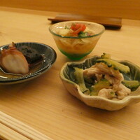 鮨おにかい＋1 - 先付けも美味